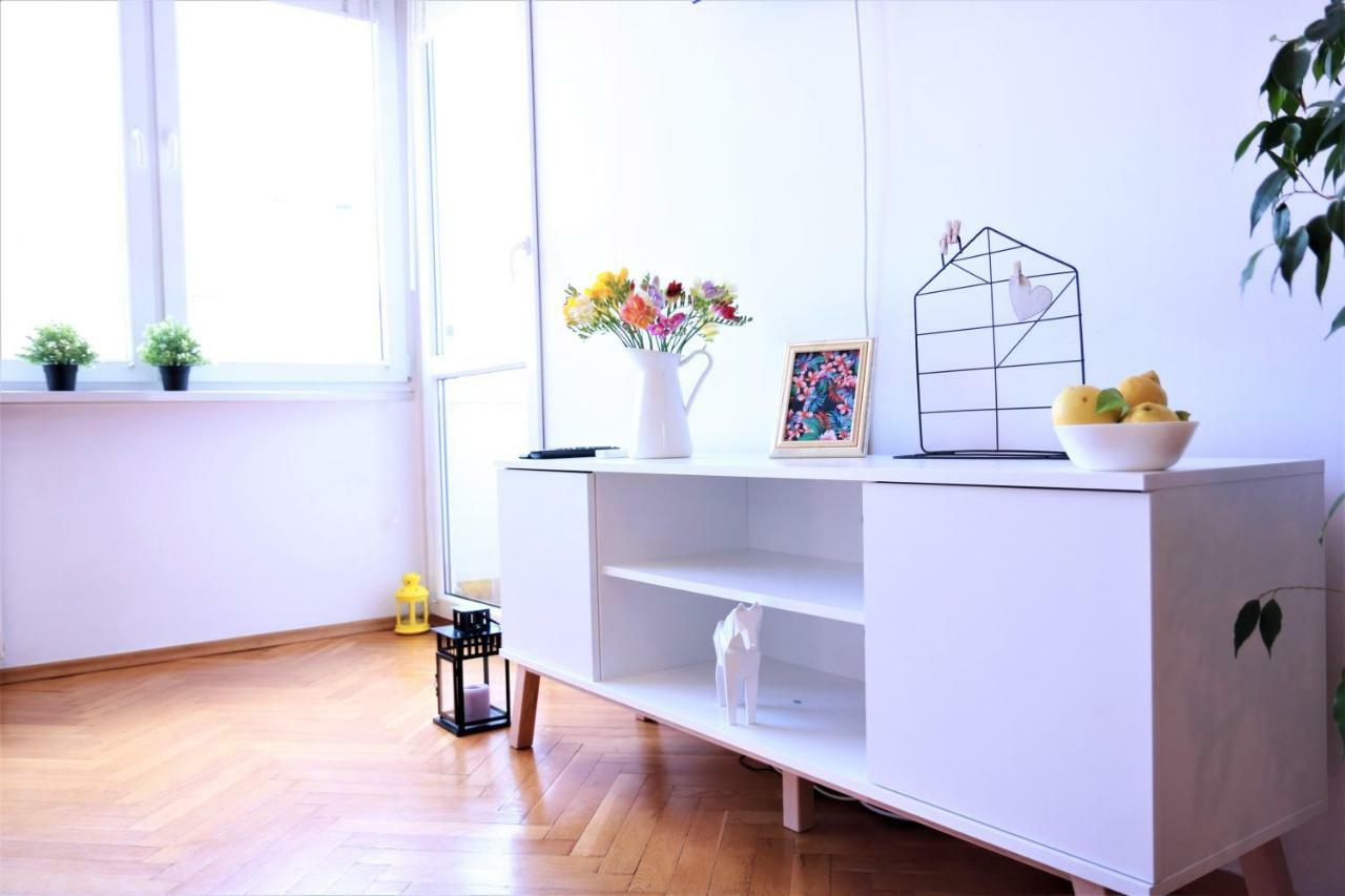 Cozy And Great Location By Cooee Apartments Warsaw Luaran gambar